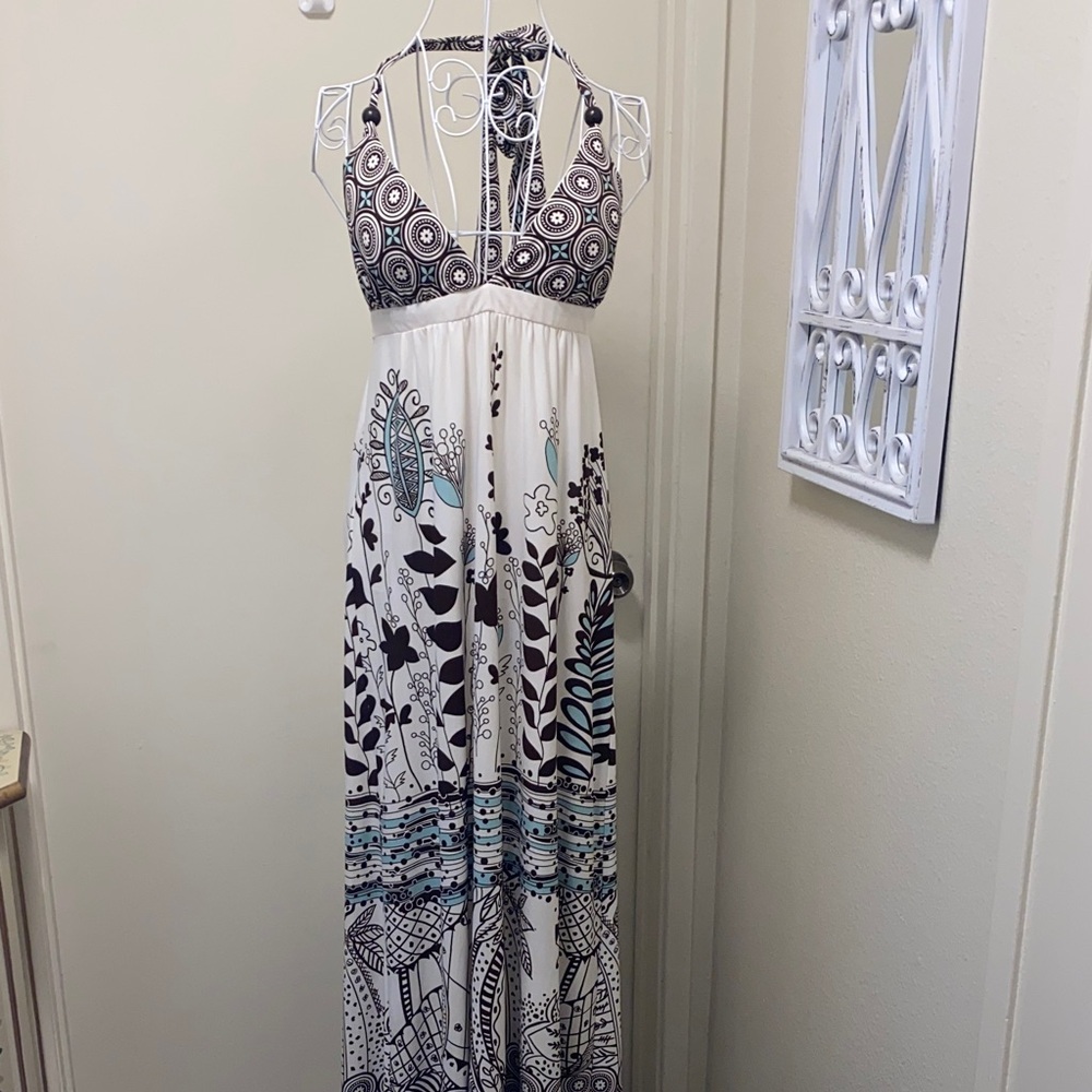 Forever 21 White Maxi Dress with Black and Teal Print - Picture 1 of 4